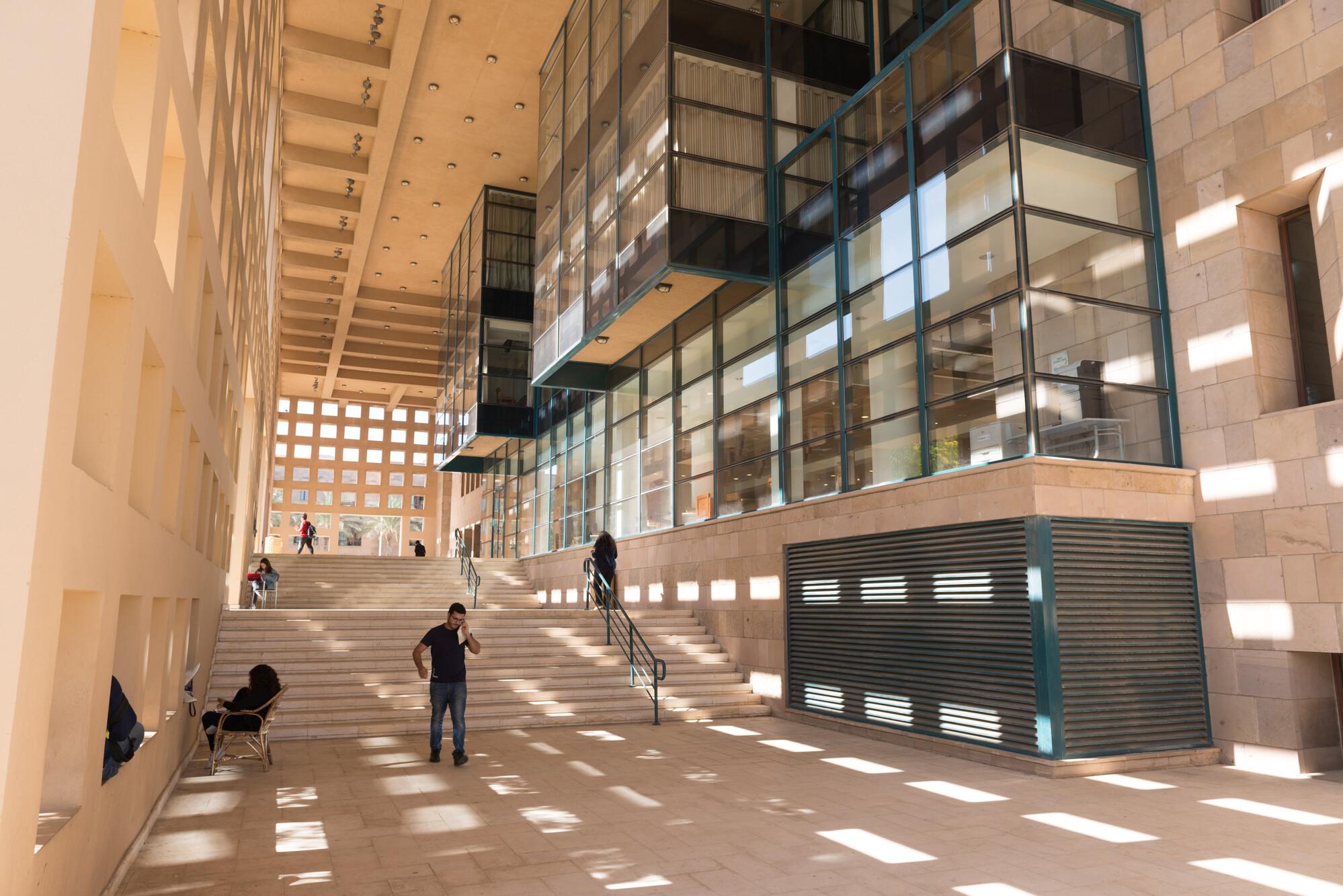 auc library from outside with staircase and class windows