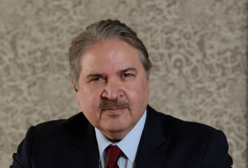 Dr Hussein Amin