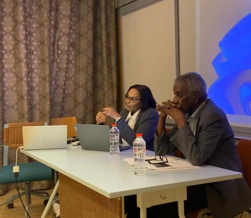 During talk in the classroom with attendees with sudanese scholar